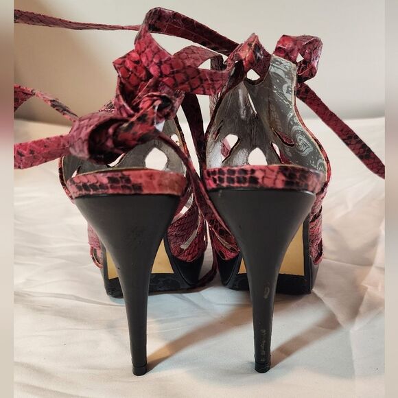 Dollhouse Pink And Black Faux Snakeskin Strappy High Heels No Size 9.75in Insole - Picture 4 of 5